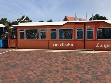 Inselbahn auf Langeoog
