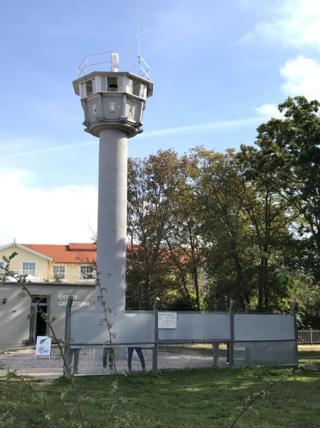 Alter DDR Wachturm