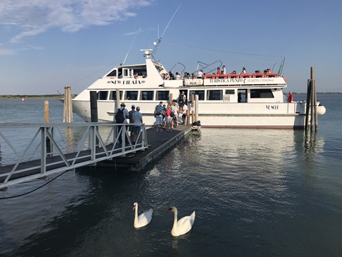 Ausflugsboot nach Venedig