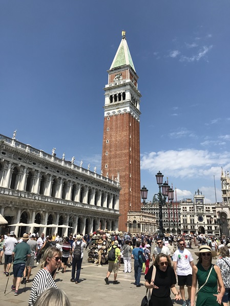 Der Markusplatz in Venedig